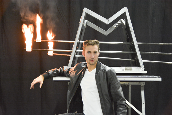 Christmas Illusions - Ein Feuerwerk der Magie Foto: André Blake